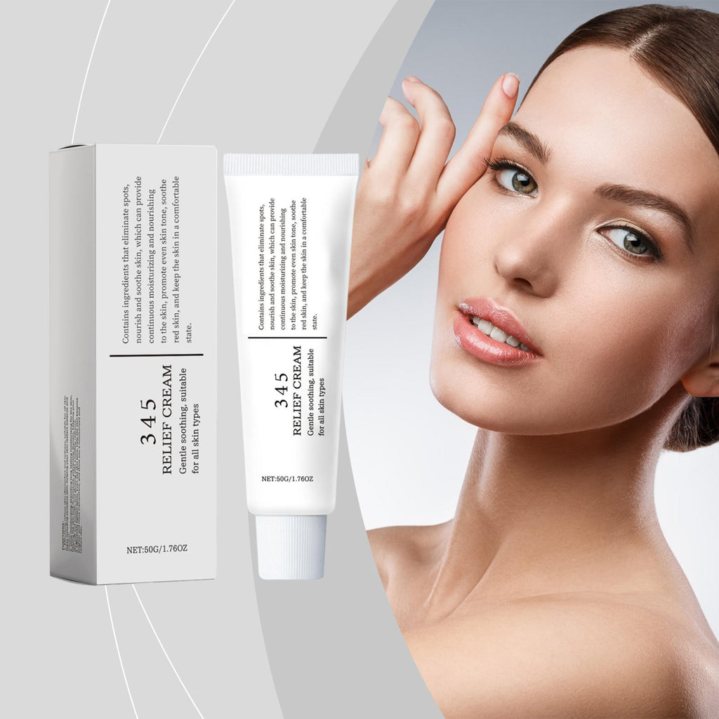 Crema viso lenitiva e idratante di skincare coreana vegana, confezione con crema MG store, texture liscia e delicata